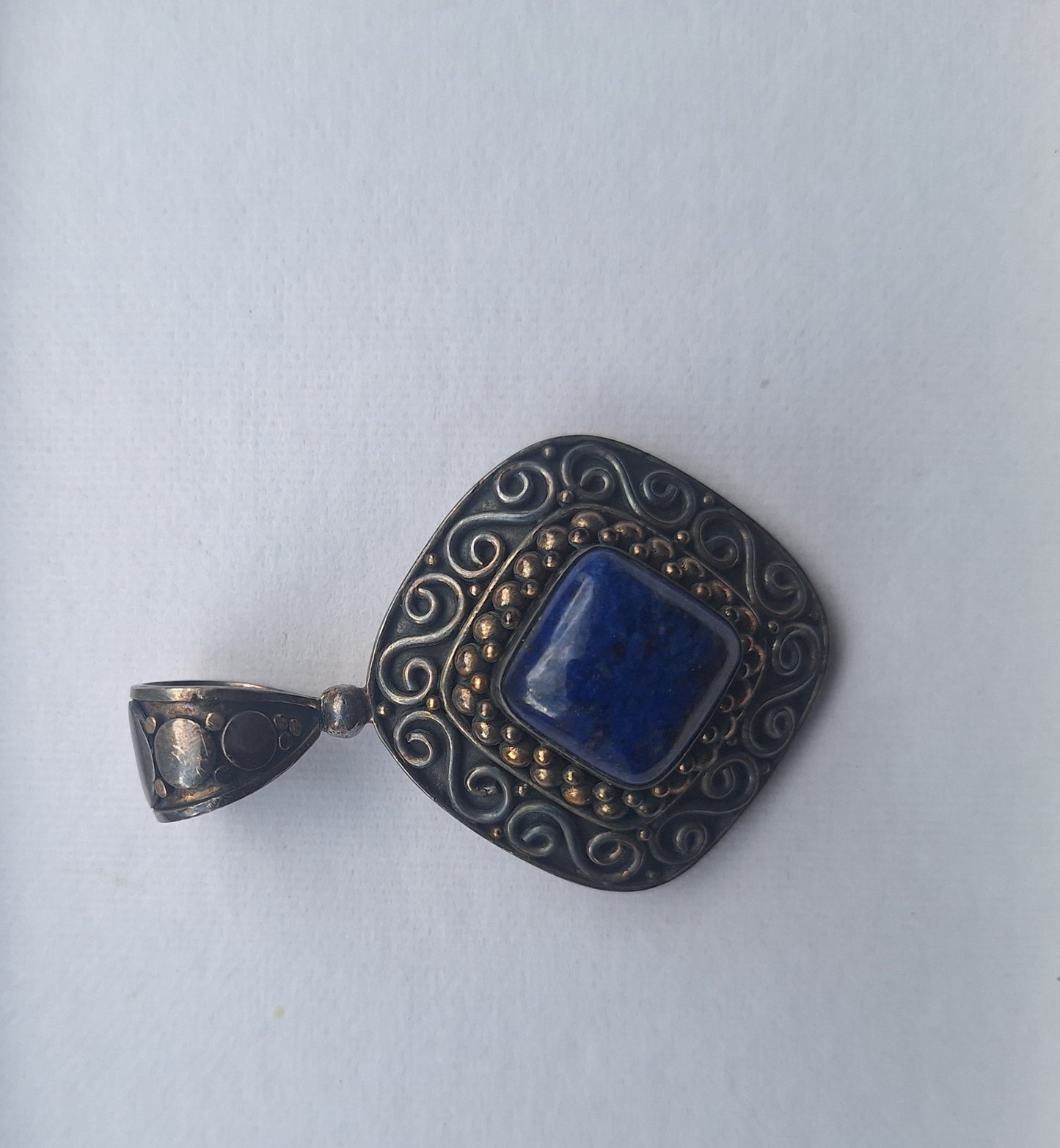 Suarti Bali Sterling 925 Silver Lapis Scroll Swirl Pendant
