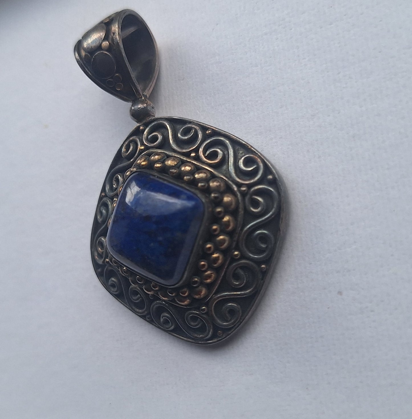 Suarti Bali Sterling 925 Silver Lapis Scroll Swirl Pendant