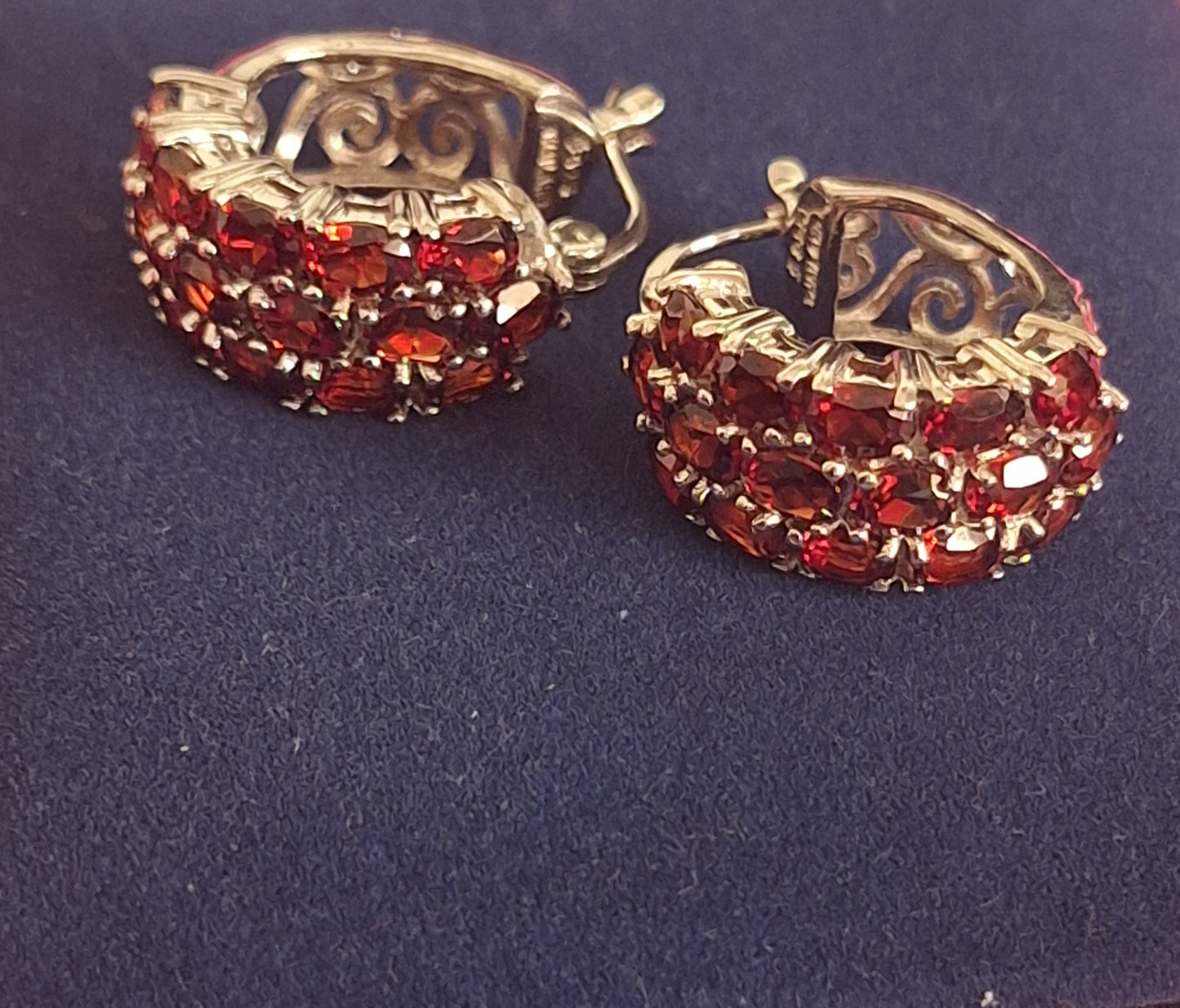 Beautiful Garnet Gemstones Earrings Sterling Silver