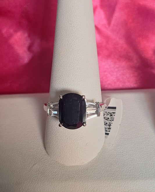 925 Sterling Silver Black Oval Stone w/Clear Accent Stones Ring 4 g