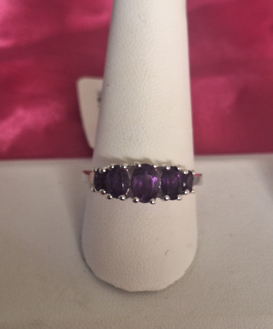 925 Sterling Silver Oval Amethyst 5 Stone Ring