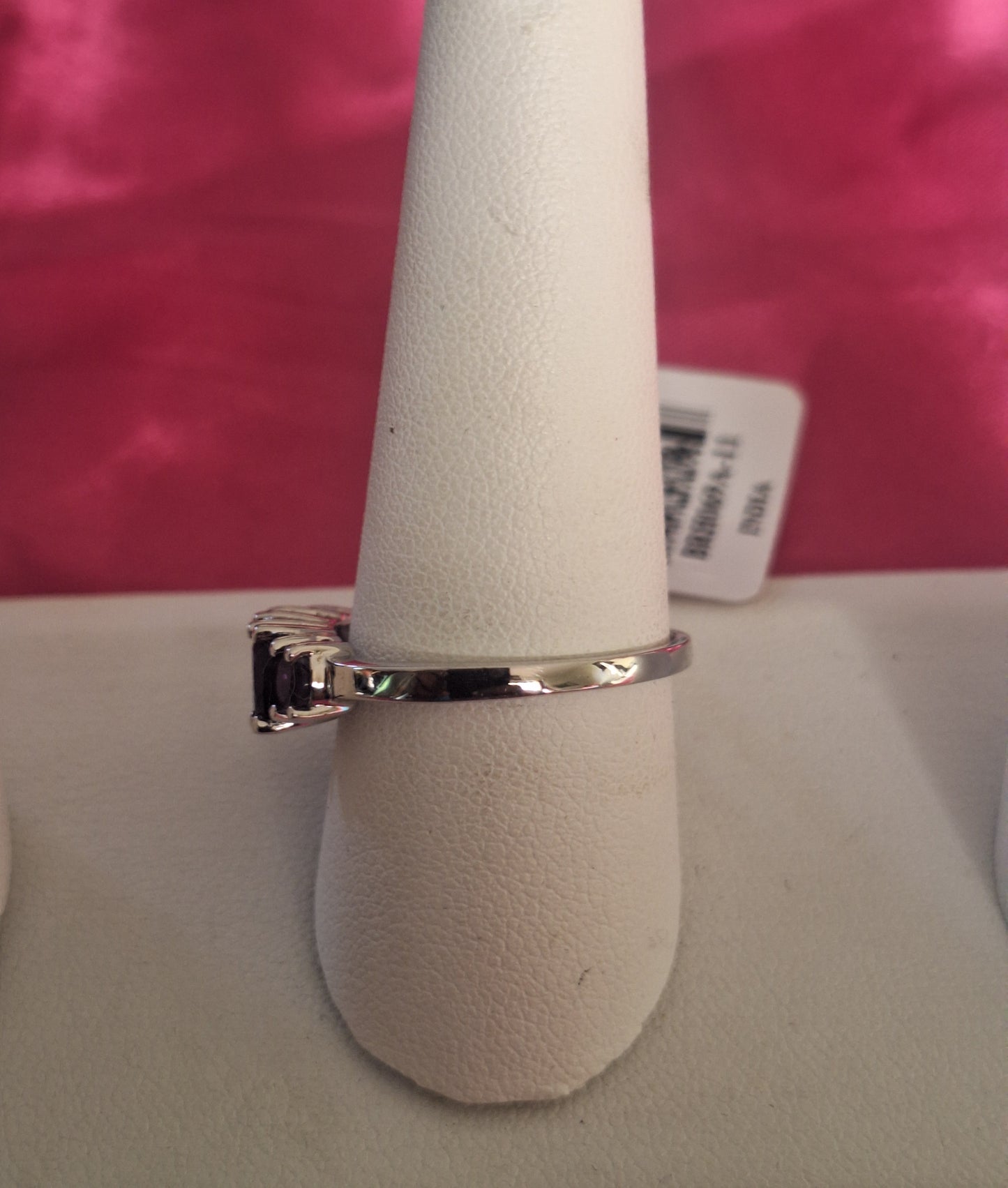 925 Sterling Silver Oval Amethyst 5 Stone Ring