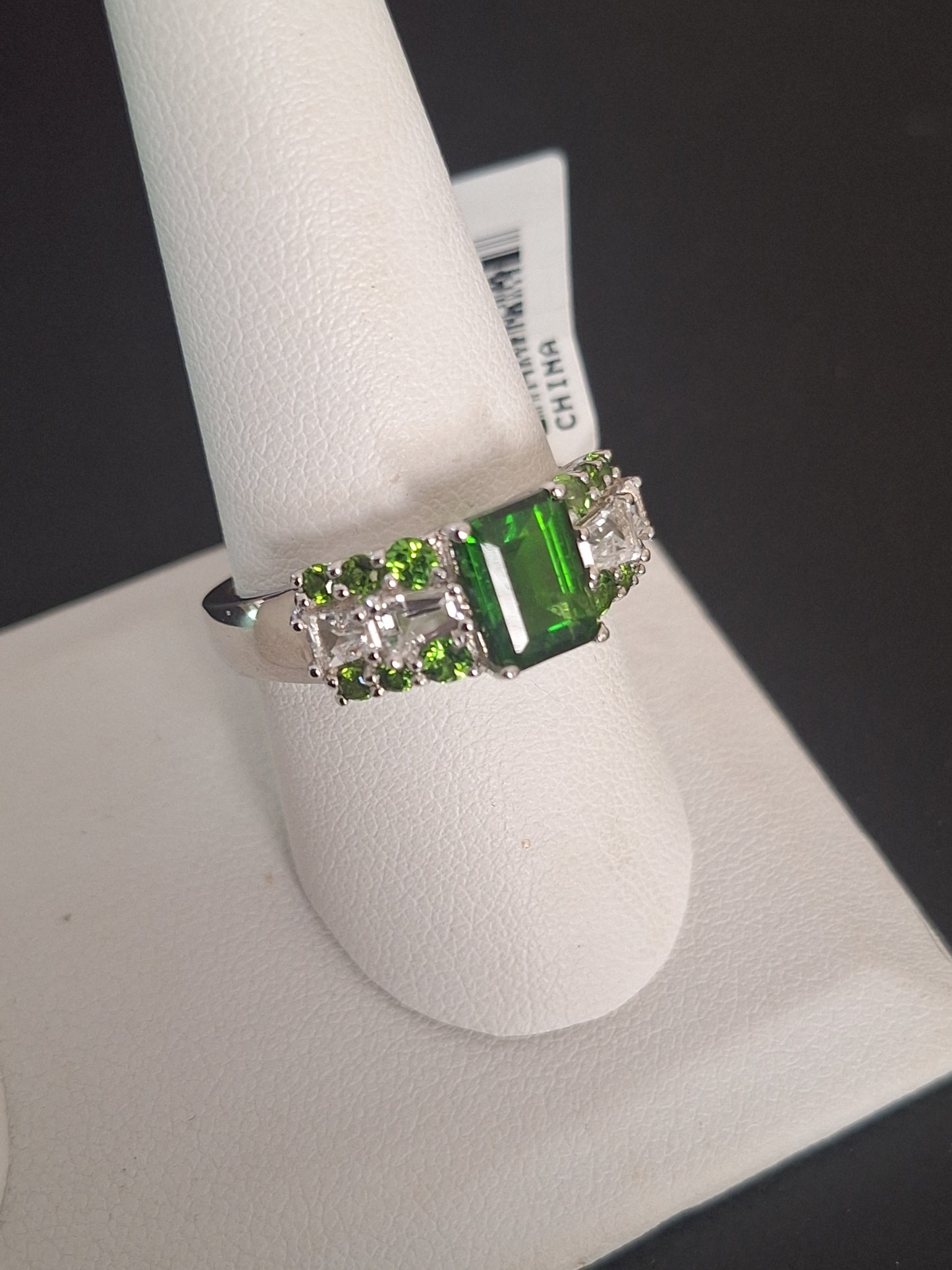 A Chrome Diopside Emerald Cut Sterling Silver Ring