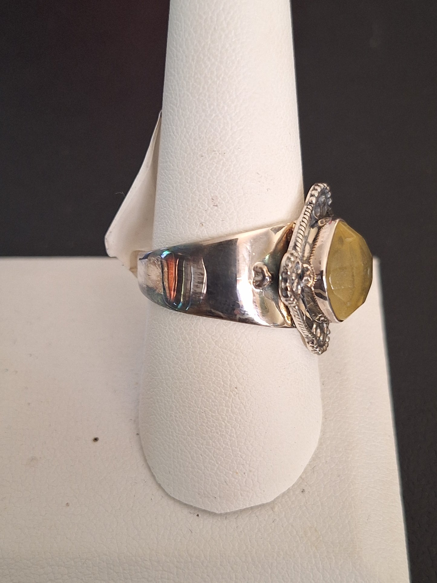 Sterling Silver Rose Cut Lemon Quartz Ring