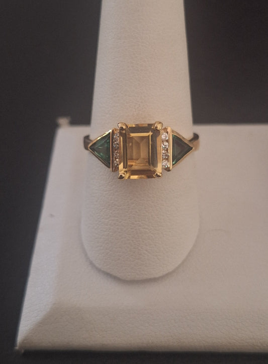 925 China Ring Yellow, Green, Clear Stones.
