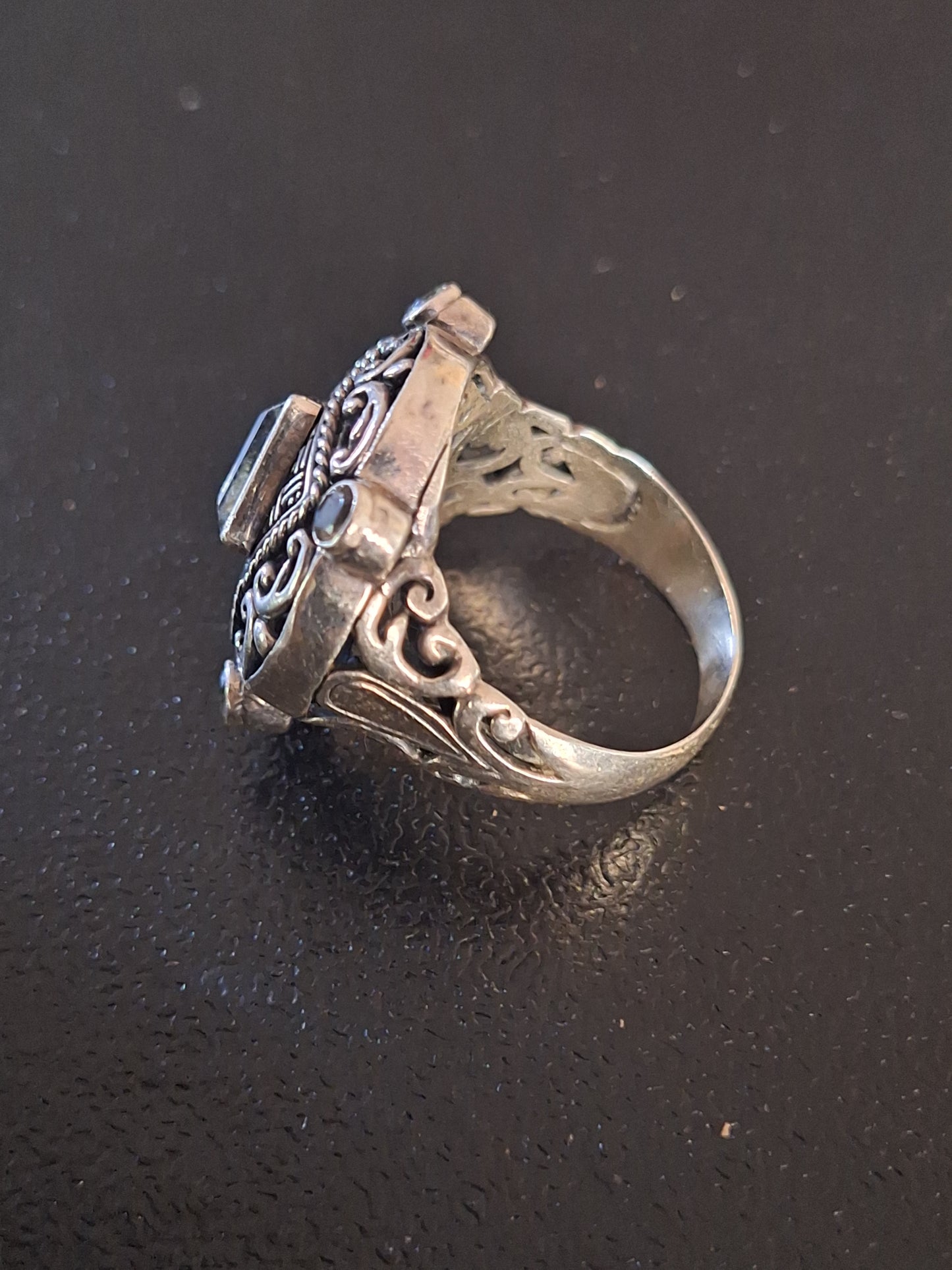 Vintage Silver 925 Aquamarine Ornate Ring