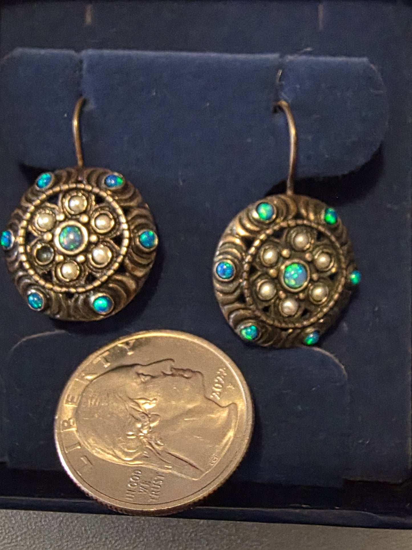 Vintage 925 Sterling Silver Earrings Metallic Blue Aurora Crystal Round Flower Runway