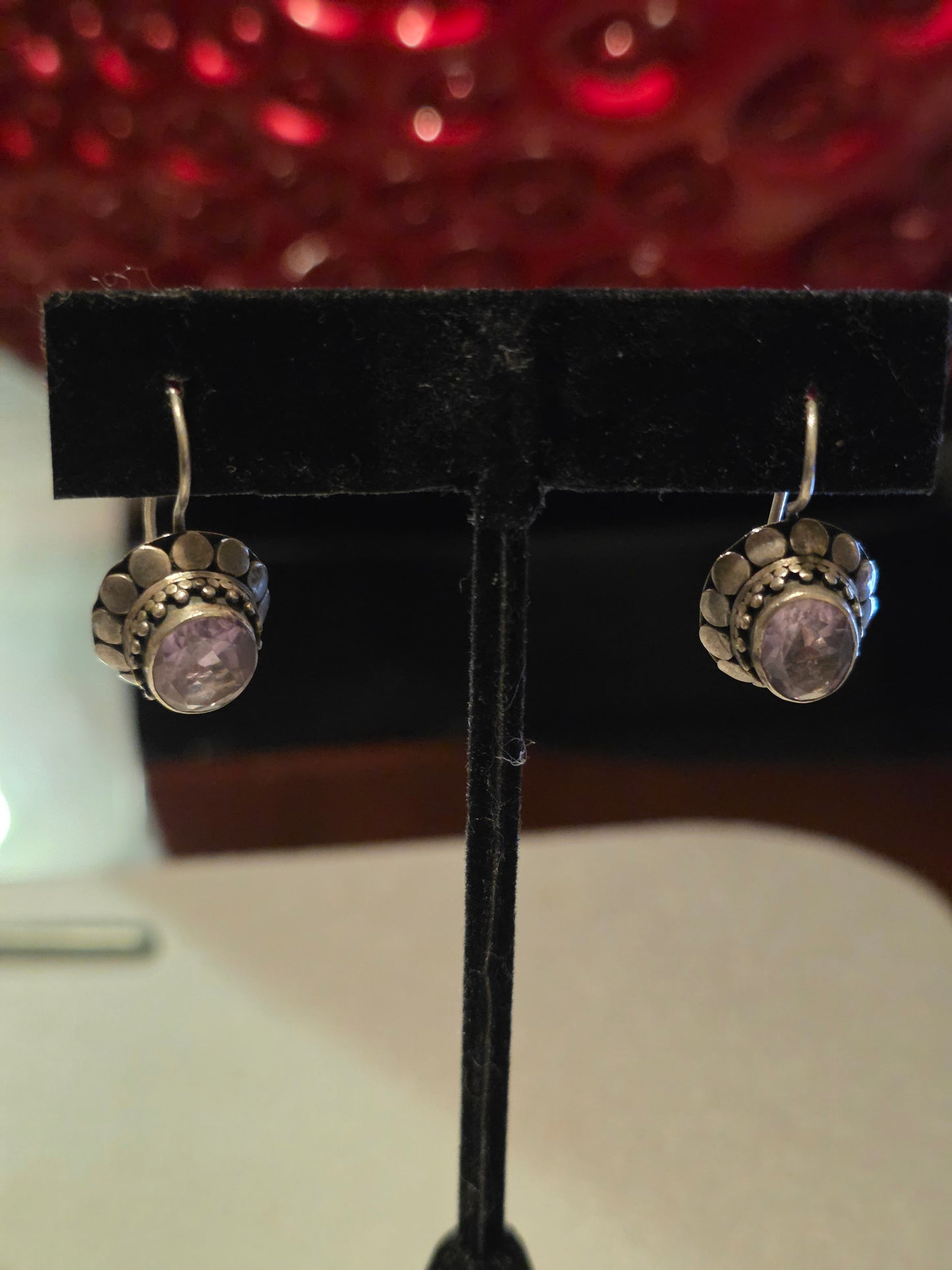 Vintage Bali faceted amethyst & sterling silver srop earrings, 4.9 grams, 1"x1/2". Handmade amethyst Bali earrings. Amethyst silver jewelry