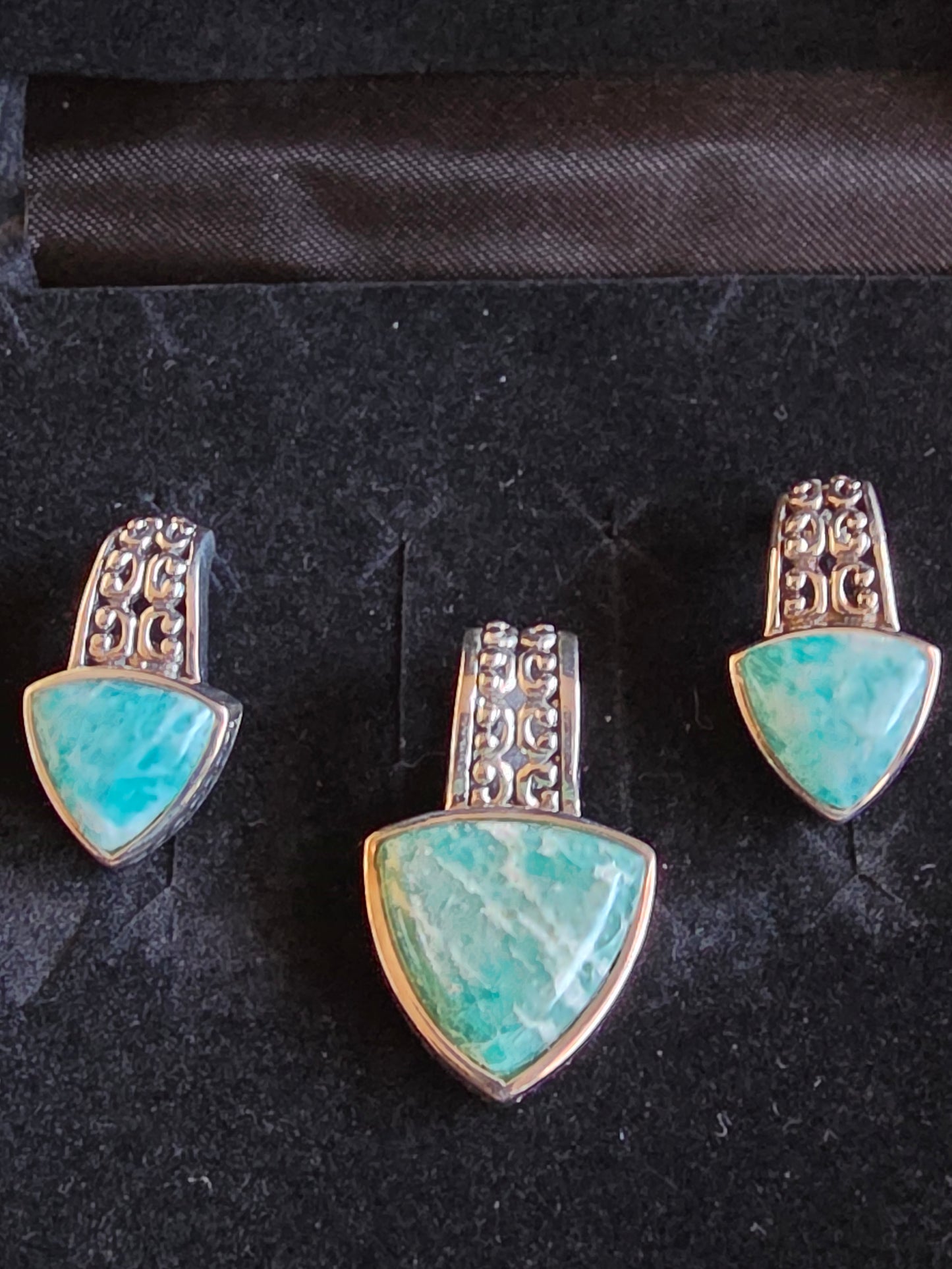 Vintage Sterling Silver Pendant and Earrings set, Cabochon Triangle Turquoise