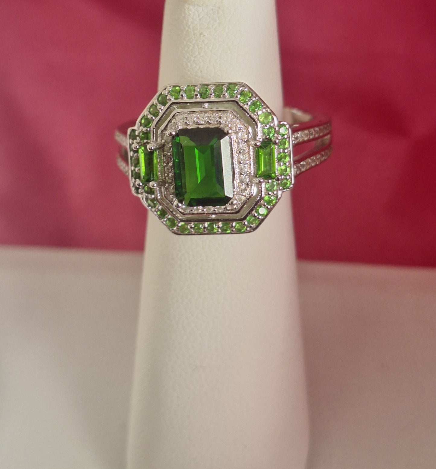BBJ 925 Sterling Silver Green Emerald-cut Ring
