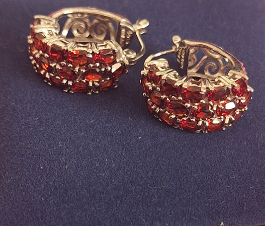 Beautiful Garnet Gemstones Earrings Sterling Silver