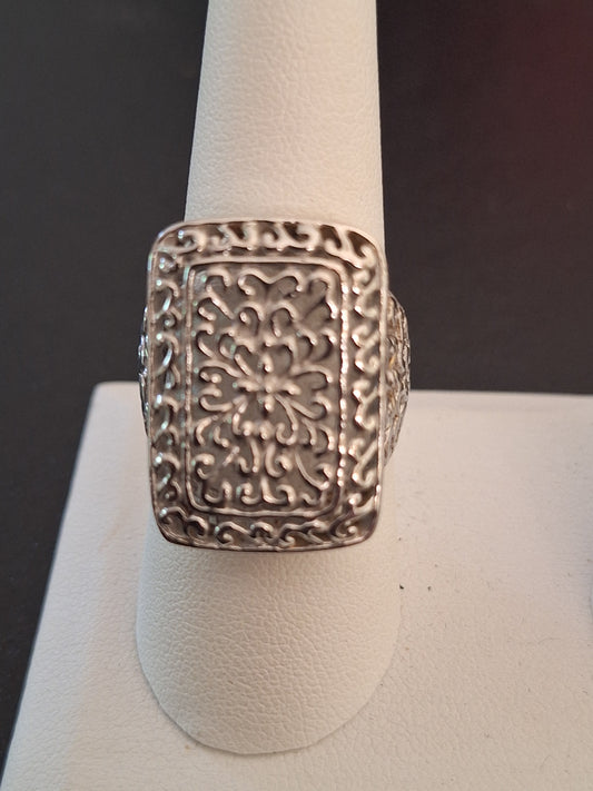 Celtic Scroll & Filigree Signet Ring