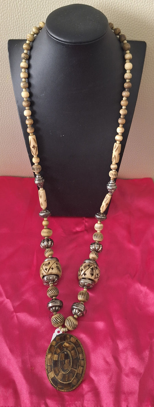 Vintage Chunky Carved Bone Beads Metal Bead Necklace
