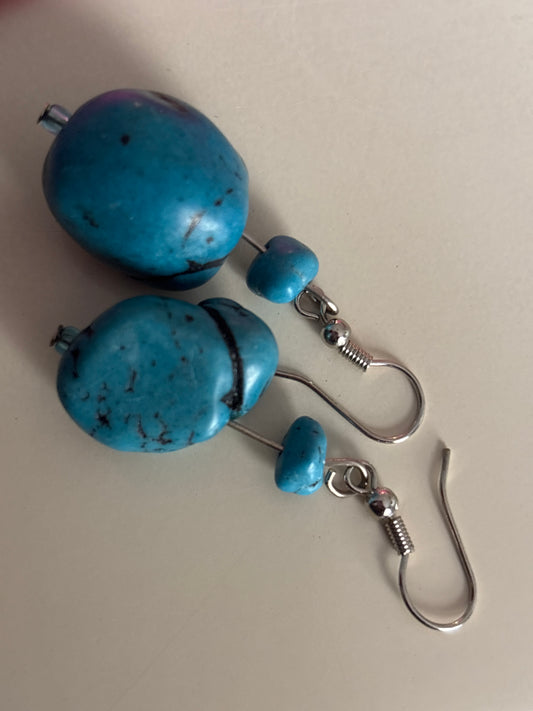 TURQUOISE Blue nugget Earring Vintage drop dangle