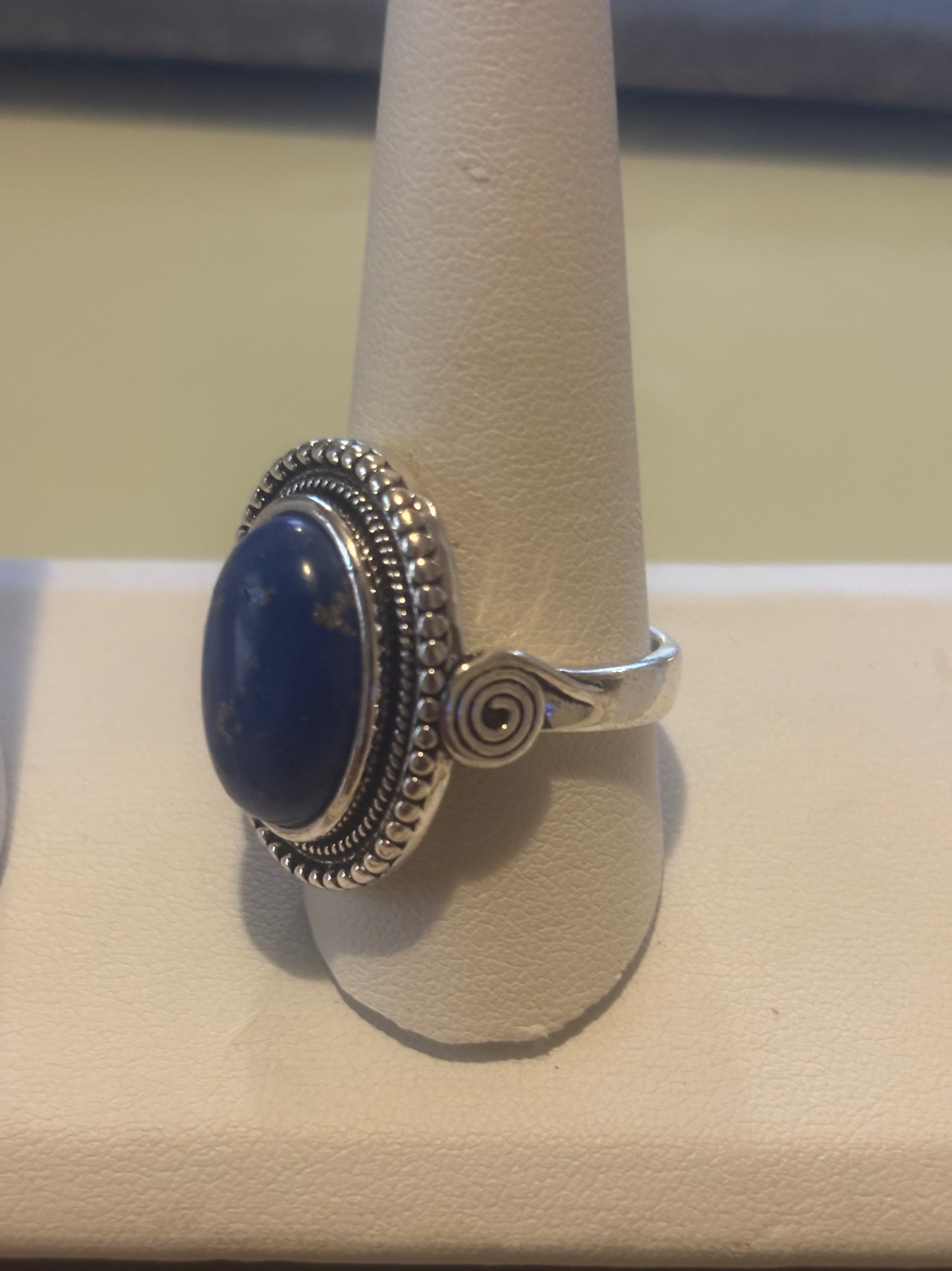 Vintage Native Sterling Turquoise Ring