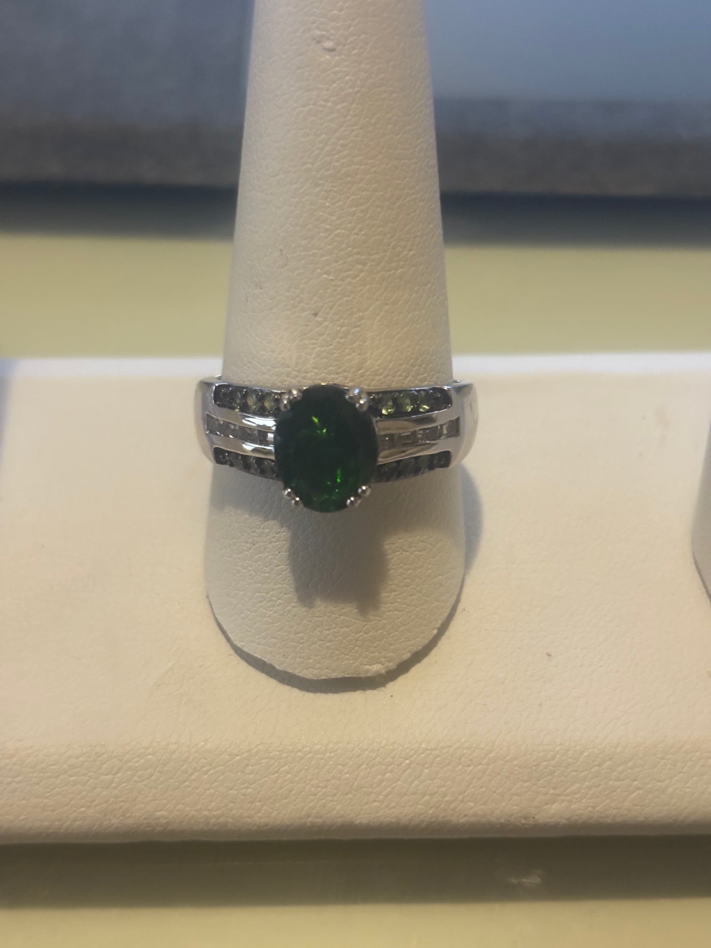 HI Sterling Silver 925 Green Cubic Zirconia Ring Size
