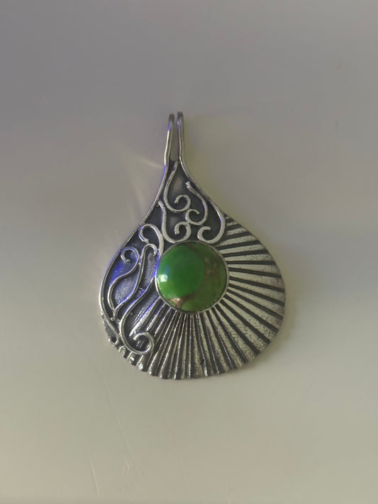 GREEN TURQUOISE ROUND
CABOCHON ST/SILVER PENDANT