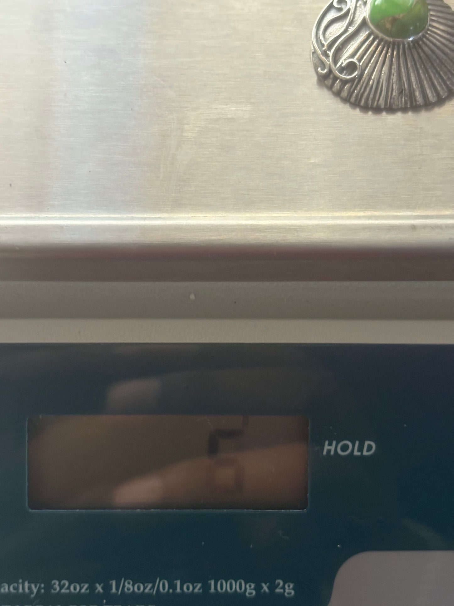 GREEN TURQUOISE ROUND
CABOCHON ST/SILVER PENDANT