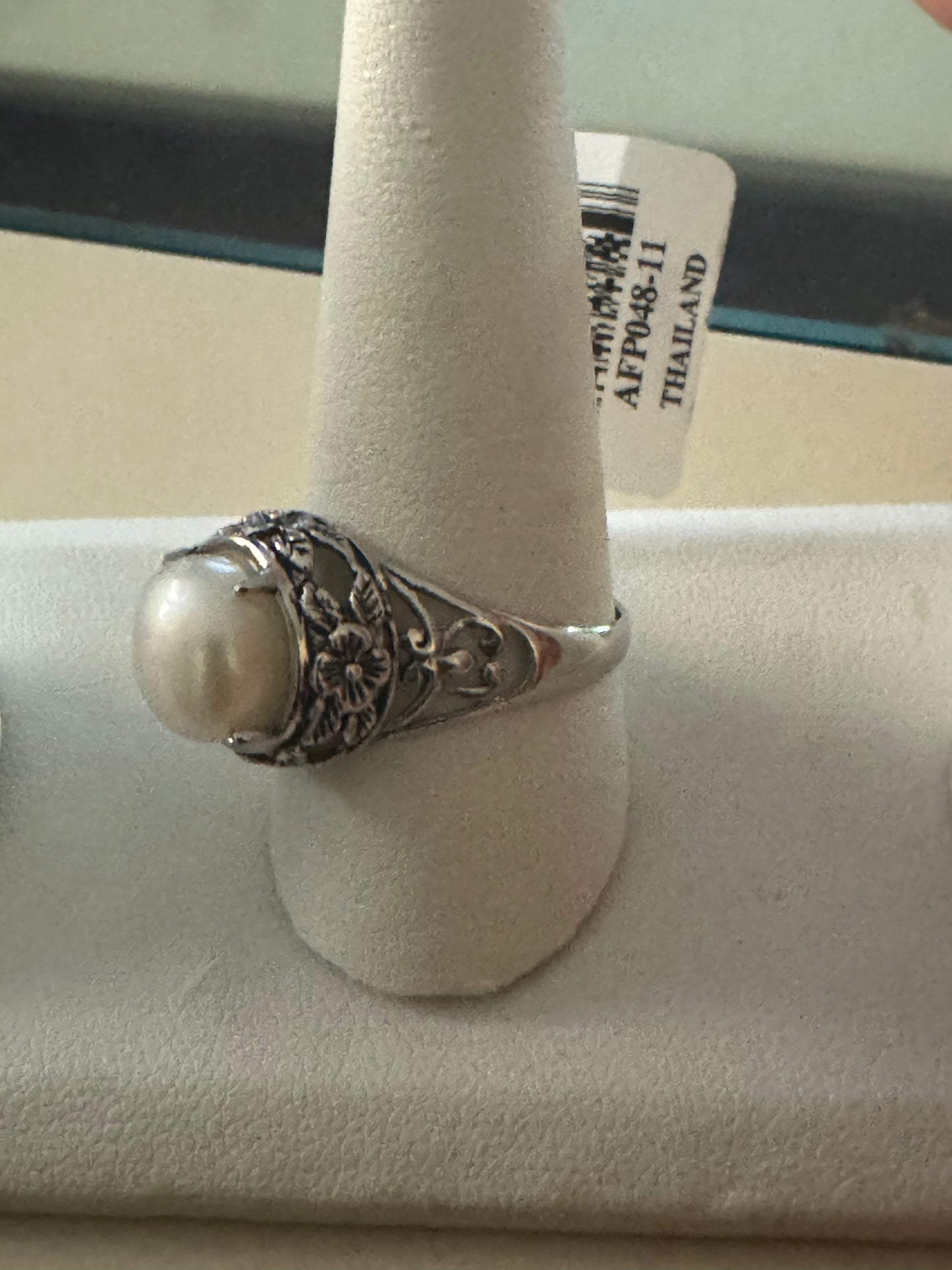 Large Genuine Mabe Pearl
Sterling Ring