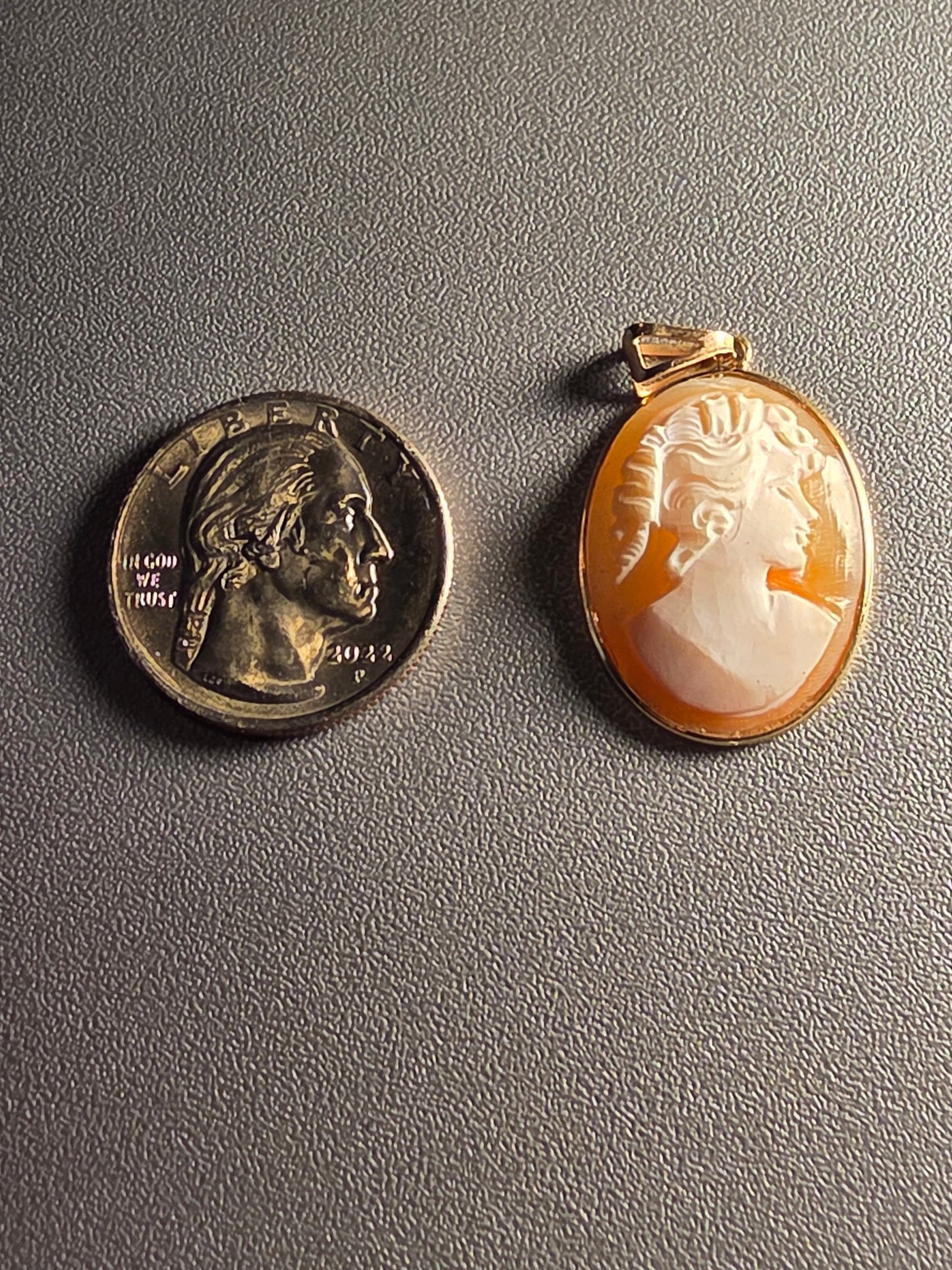 Vintage 14k Yellow Gold Oval Shaped Genuine Carved Shell Cameo