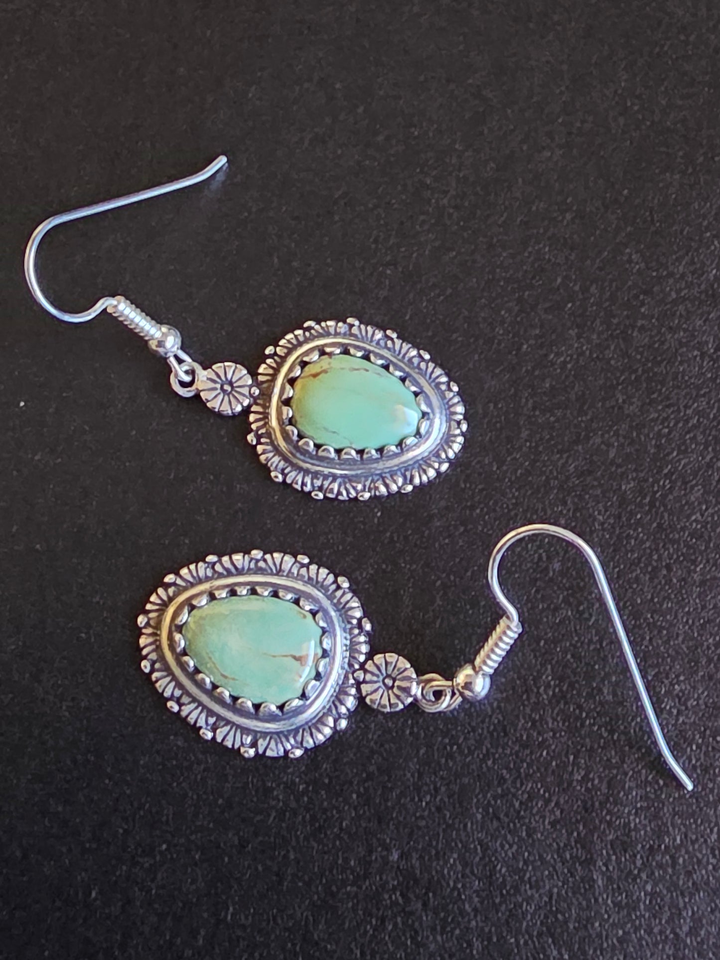 Silver Turtle Shell Stone Dangle Earrings, Forrest Green Earrings, Vintage Green Floral Earrings, Irish Earrings