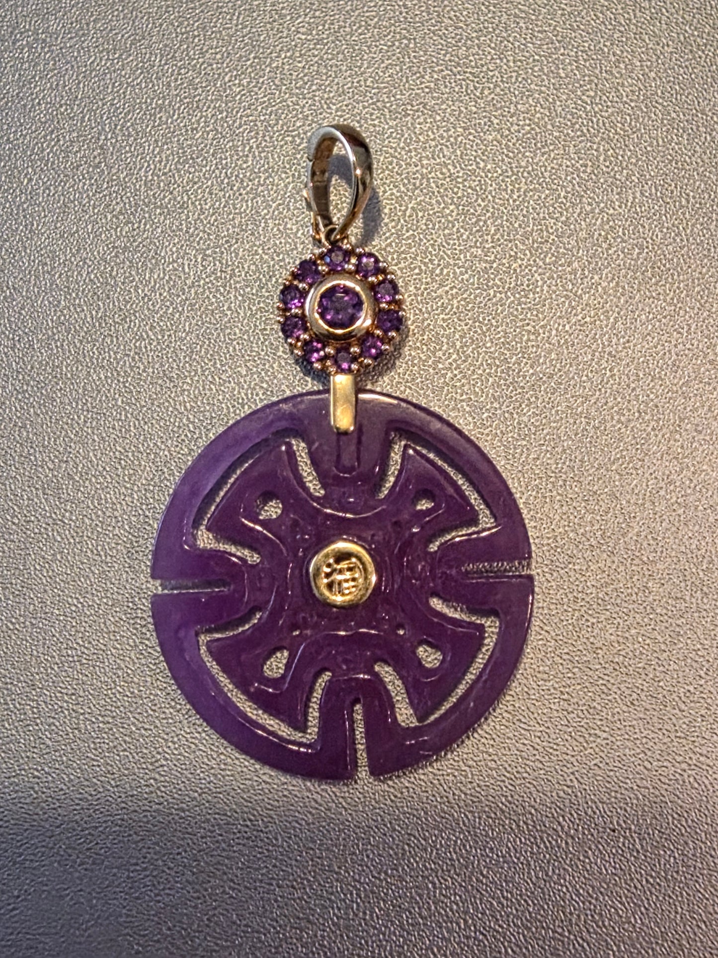 Heng Ngai 14K Yellow Gold Purple Jade Amethyst Chinese Good Luck Pendant 13.g