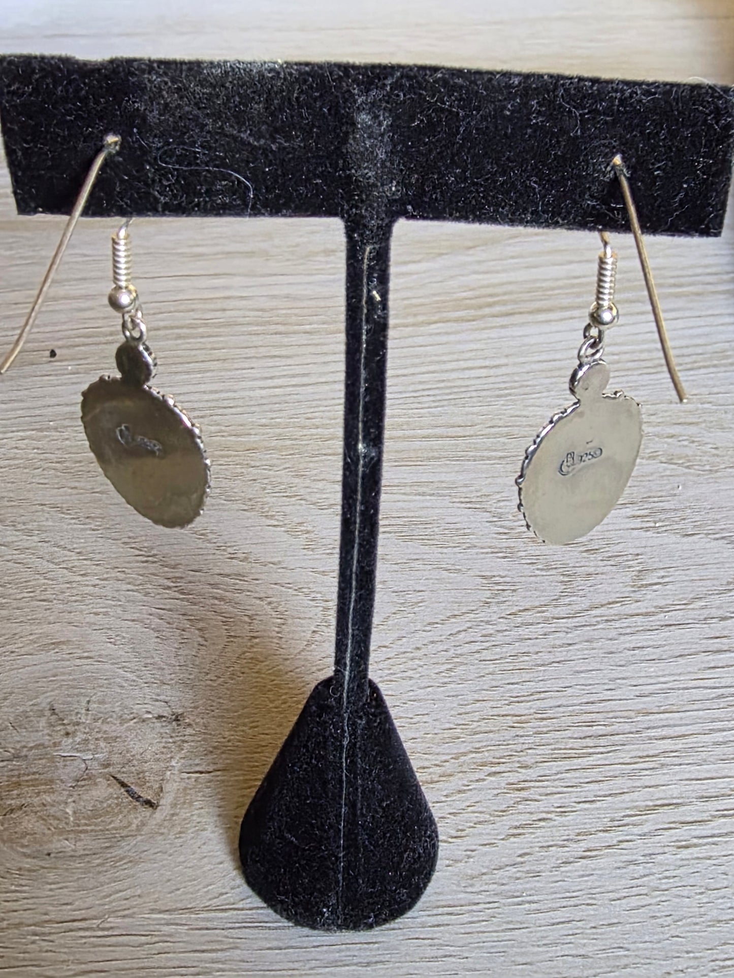 Silver Turtle Shell Stone Dangle Earrings, Forrest Green Earrings, Vintage Green Floral Earrings, Irish Earrings