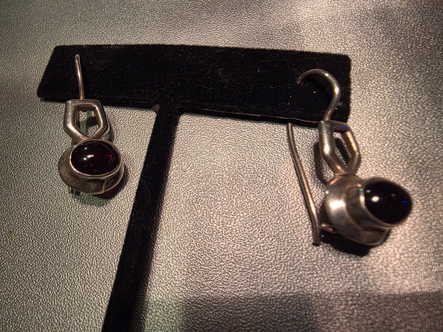 Vintage Lucas Lameth 925 LUC Sterling Silver Dangle Earrings Burgundy Stone
