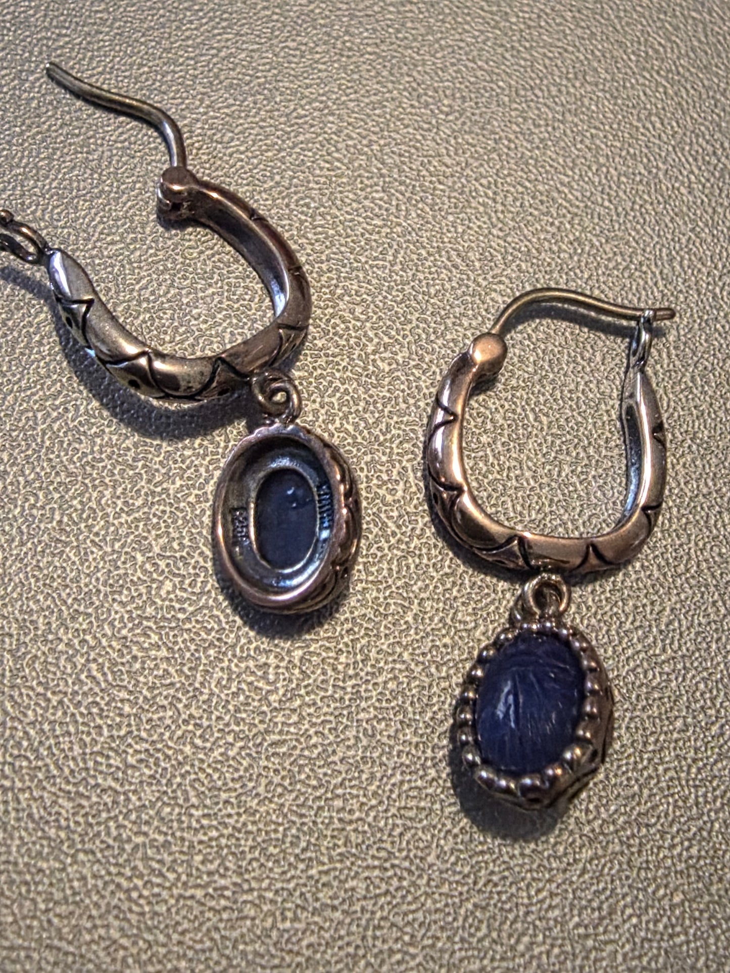 Handmade Oval Hook Earrings with Lapis Lazuli stone in Vintage 925 Sterling Silver.