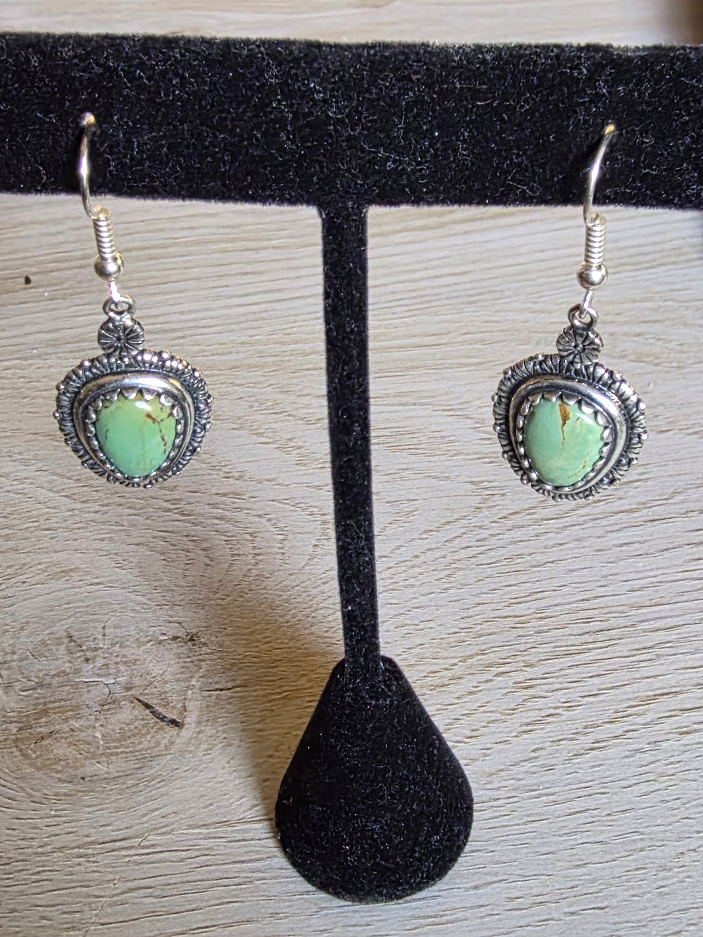 Silver Turtle Shell Stone Dangle Earrings, Forrest Green Earrings, Vintage Green Floral Earrings, Irish Earrings