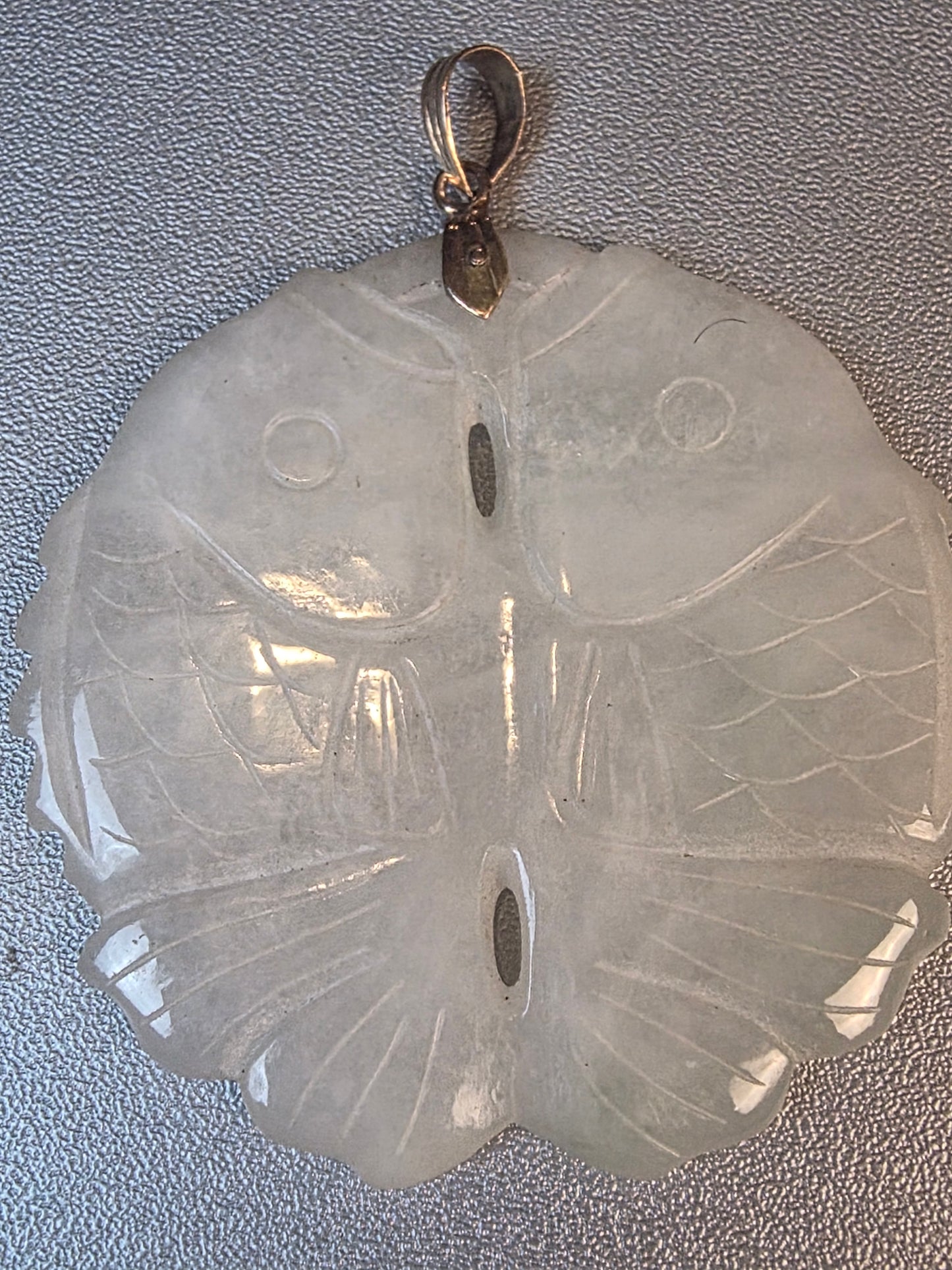 Vintage Large 23g 14k Gold Light Green Jade Jadeite Fish 2 Side Necklace Pendant