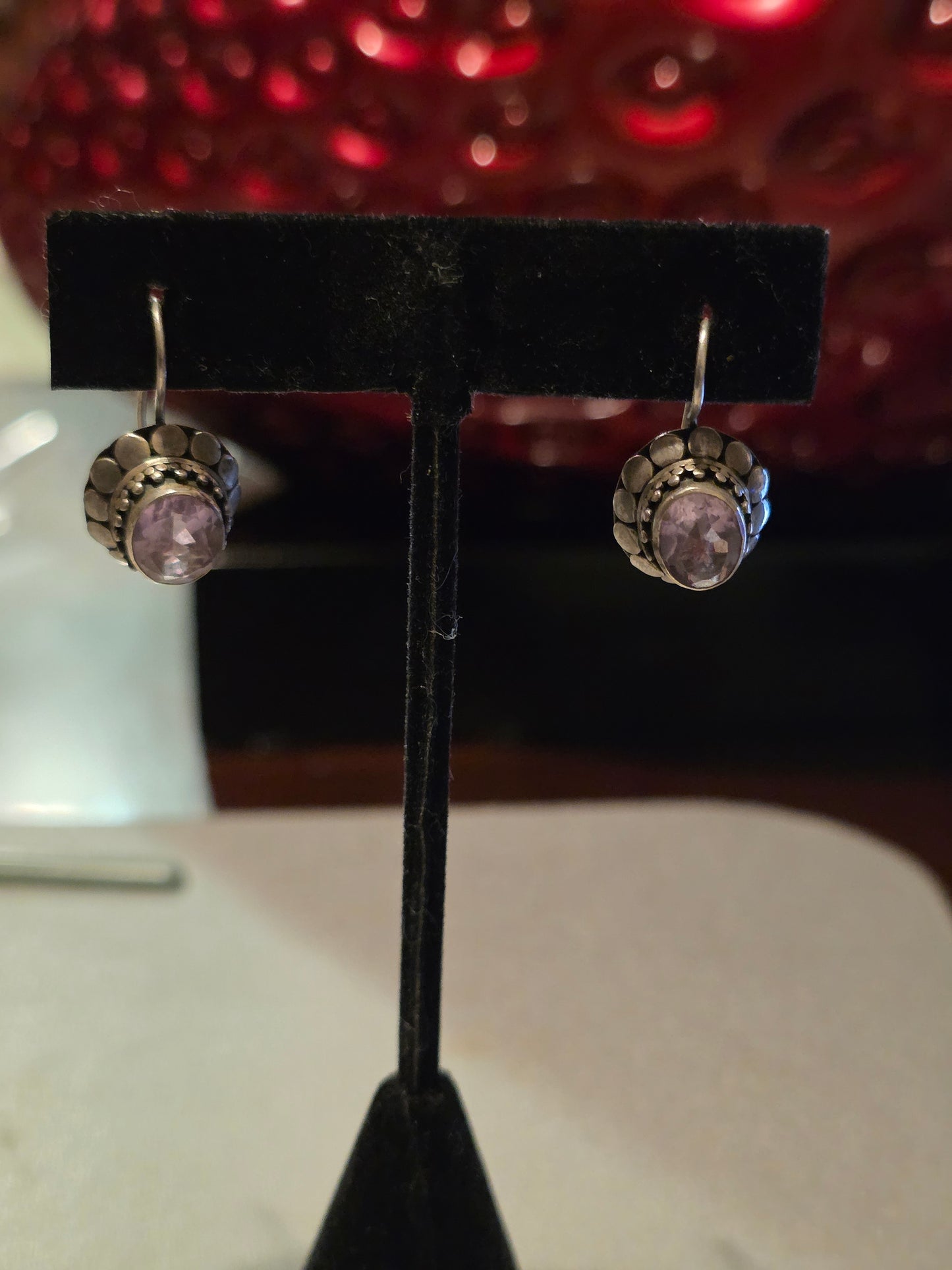 Vintage Bali faceted amethyst & sterling silver srop earrings, 4.9 grams, 1"x1/2". Handmade amethyst Bali earrings. Amethyst silver jewelry