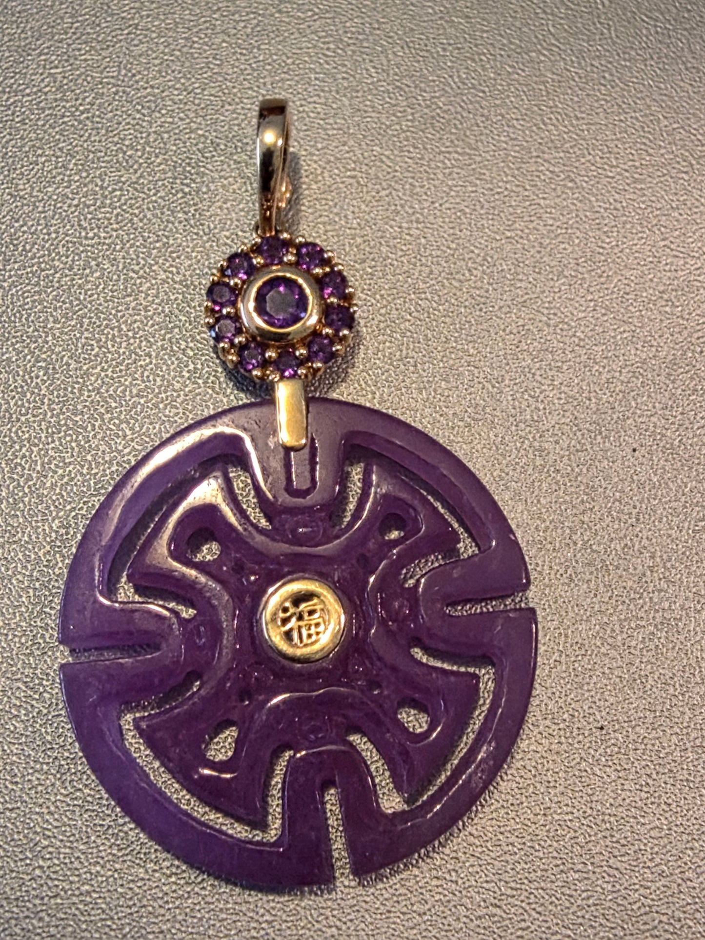 Heng Ngai 14K Yellow Gold Purple Jade Amethyst Chinese Good Luck Pendant 13.g