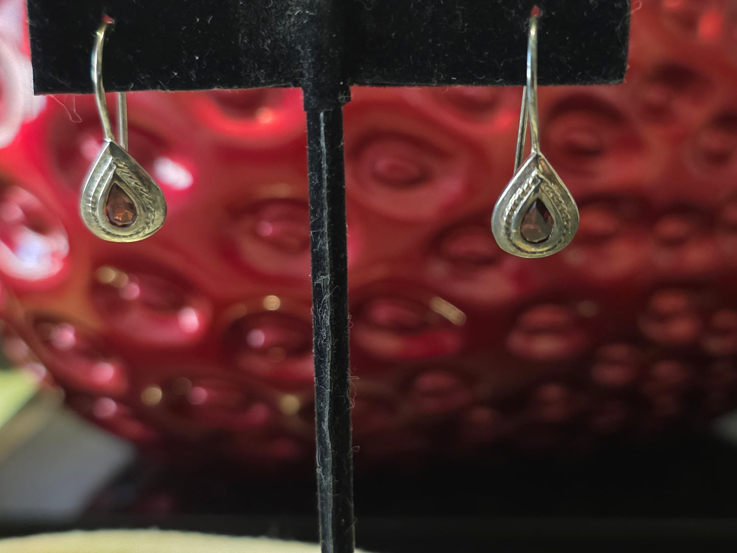 Vintage 925 sterling silver red stone teardrop dangle earrings